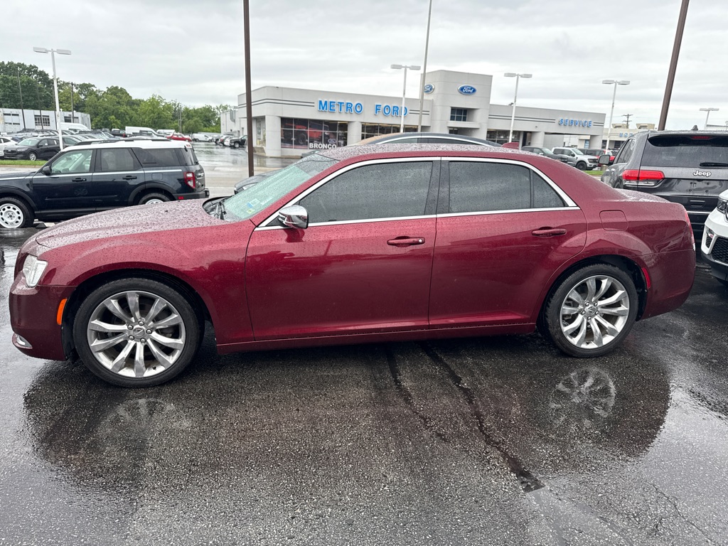 2020 Chrysler 300