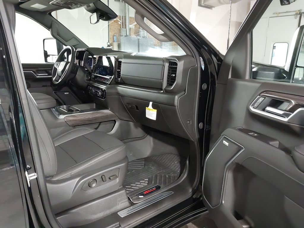 2025 Chevrolet Silverado 2500