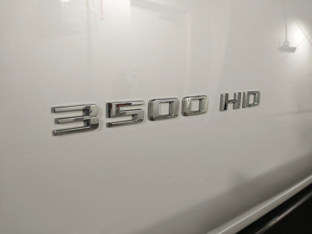 2023 Chevrolet Silverado 3500