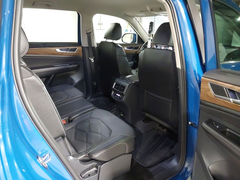 2025 Volkswagen Atlas