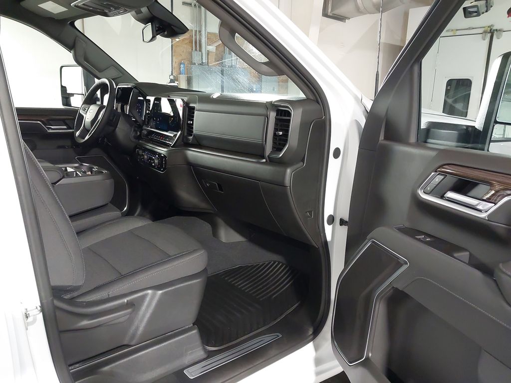 2026 Chevrolet Silverado 3500