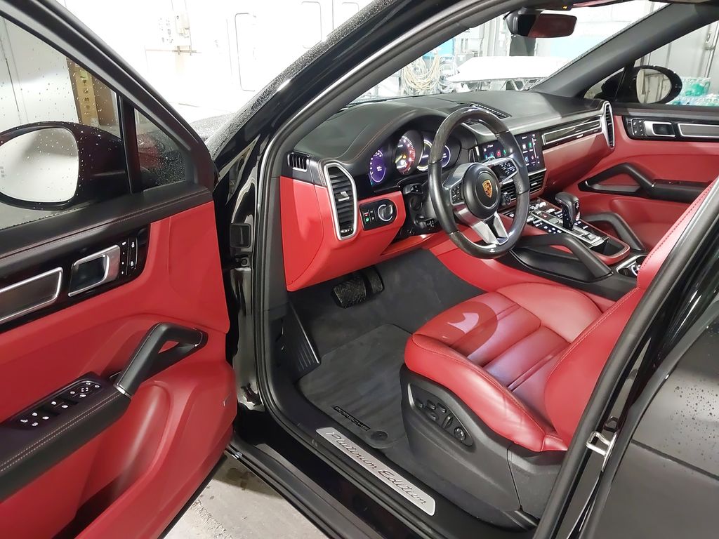 2023 Porsche Cayenne