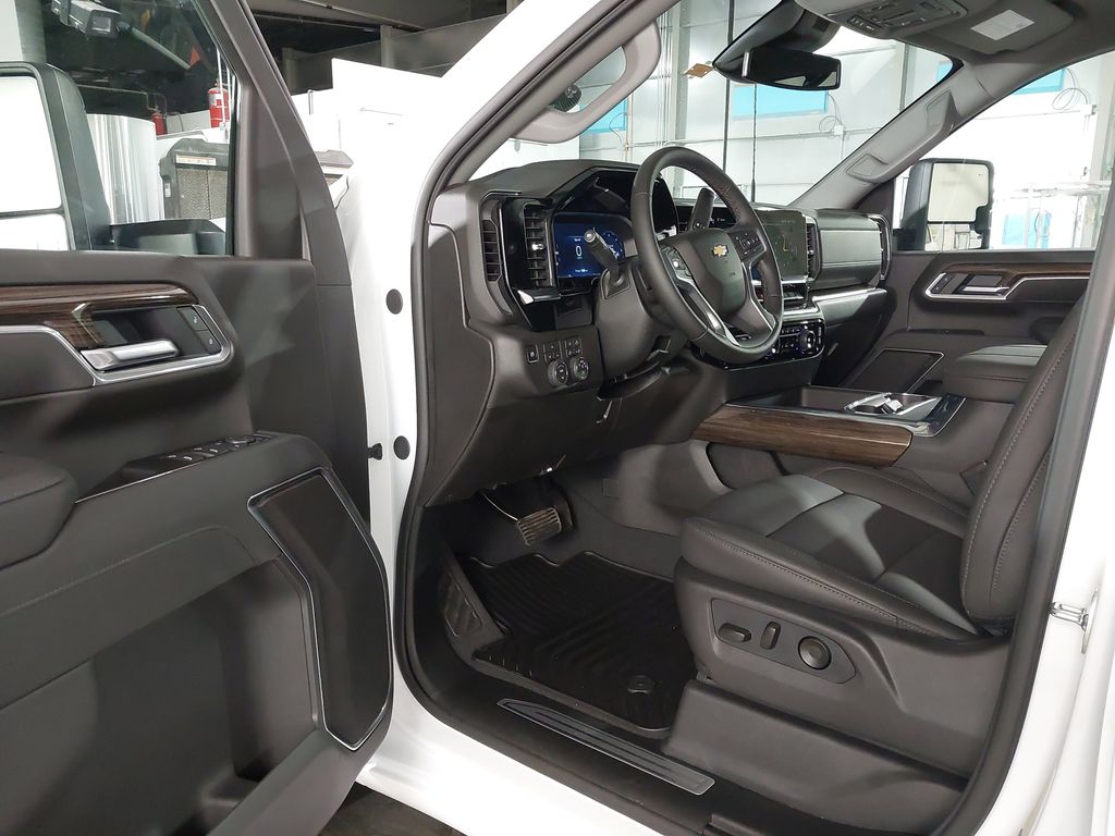 2026 Chevrolet Silverado 3500