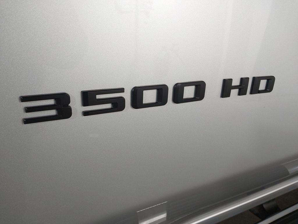 2022 Chevrolet Silverado 3500