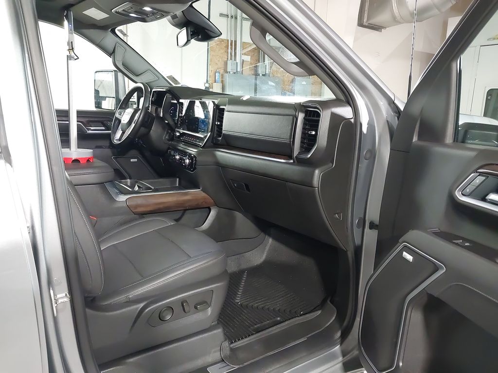 2025 GMC Sierra 2500