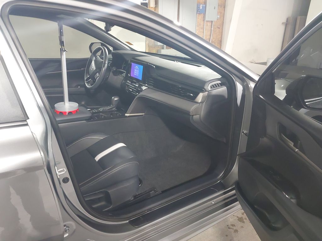 2025 Toyota Camry Hybrid