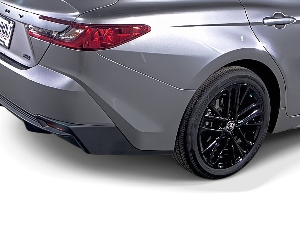 2025 Toyota Camry Hybrid