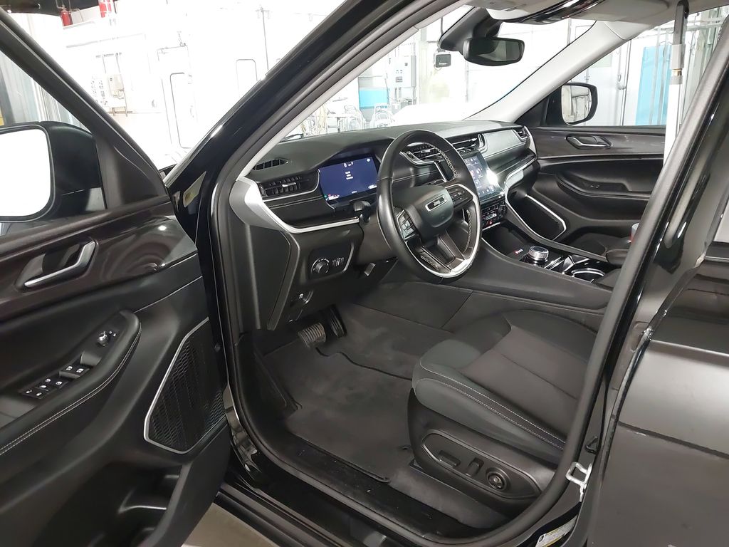 2022 Jeep Grand Cherokee L