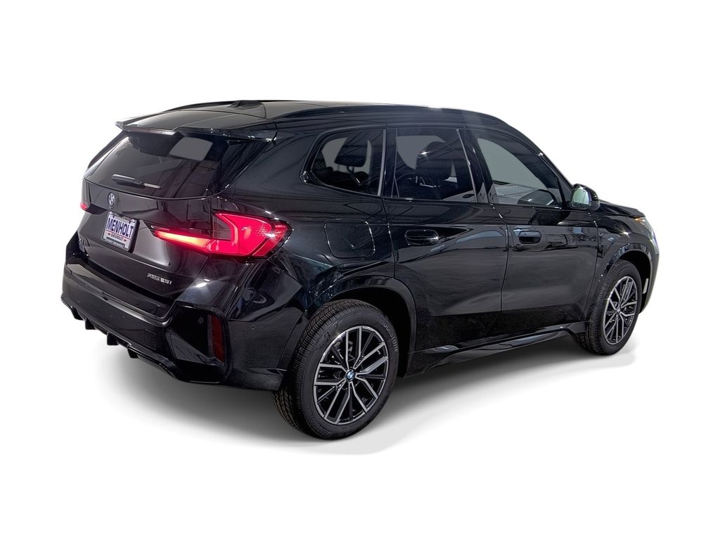 2025 BMW X1
