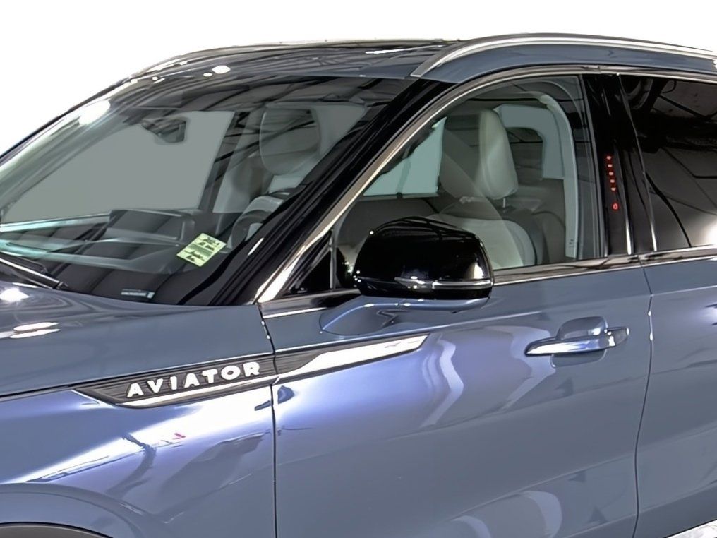 2025 Lincoln Aviator