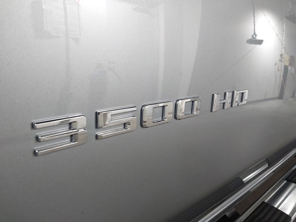 2024 Chevrolet Silverado 3500