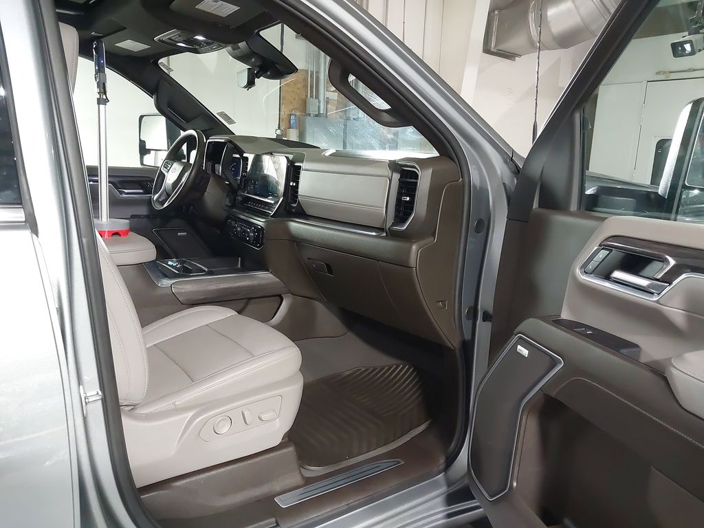 2024 Chevrolet Silverado 3500