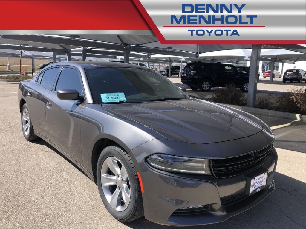 Used 2017 Dodge Charger SXT Car