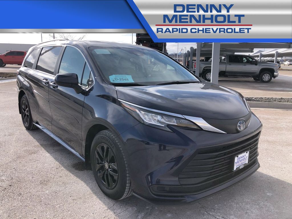 2023 Toyota Sienna Hybrid