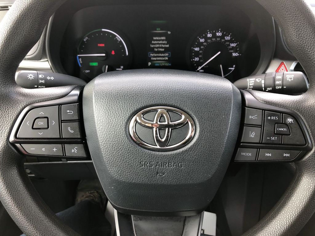 2023 Toyota Sienna Hybrid