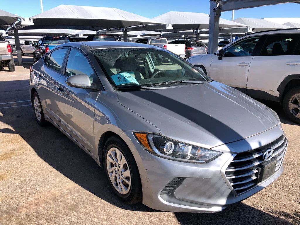 Used 2017 Hyundai Elantra SE Car