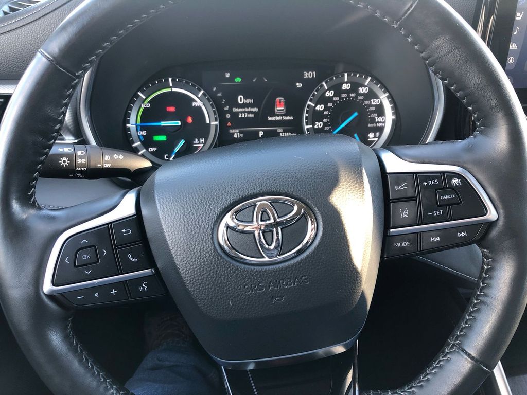 2021 Toyota Highlander Hybrid