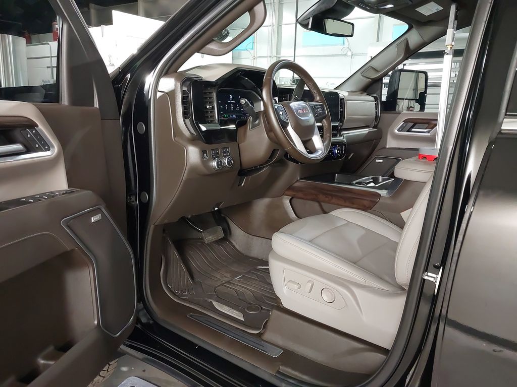 2025 GMC Sierra 2500