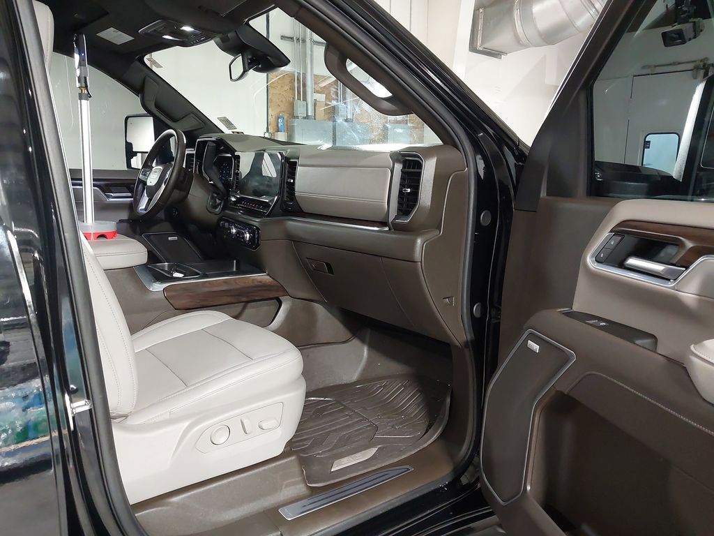 2025 GMC Sierra 2500