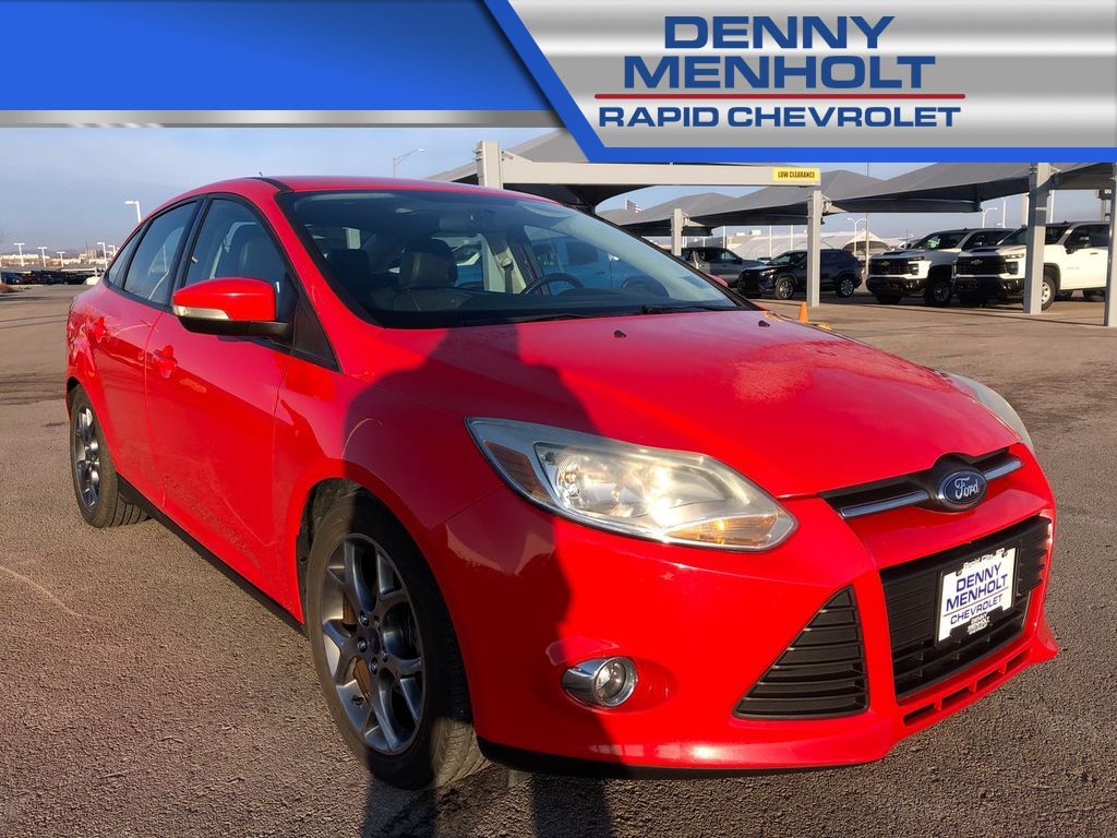 Used 2014 Ford Focus SE Car