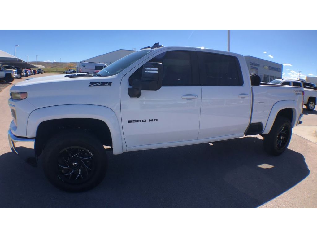 2024 Chevrolet Silverado 3500