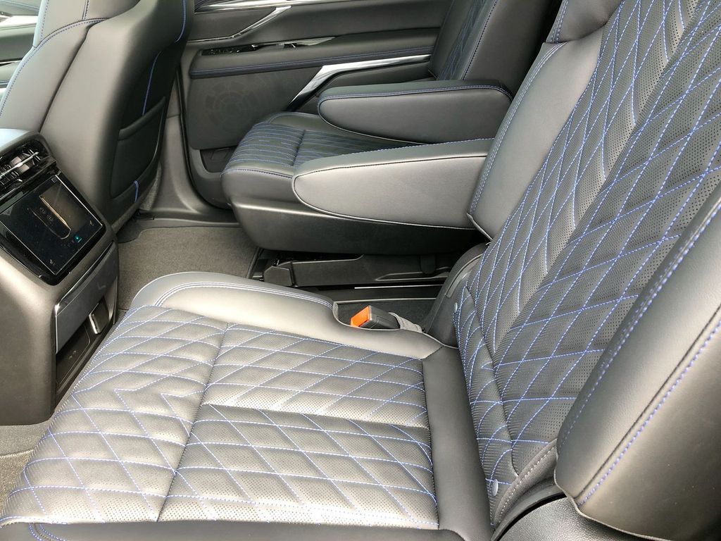 2025 Cadillac Escalade IQ