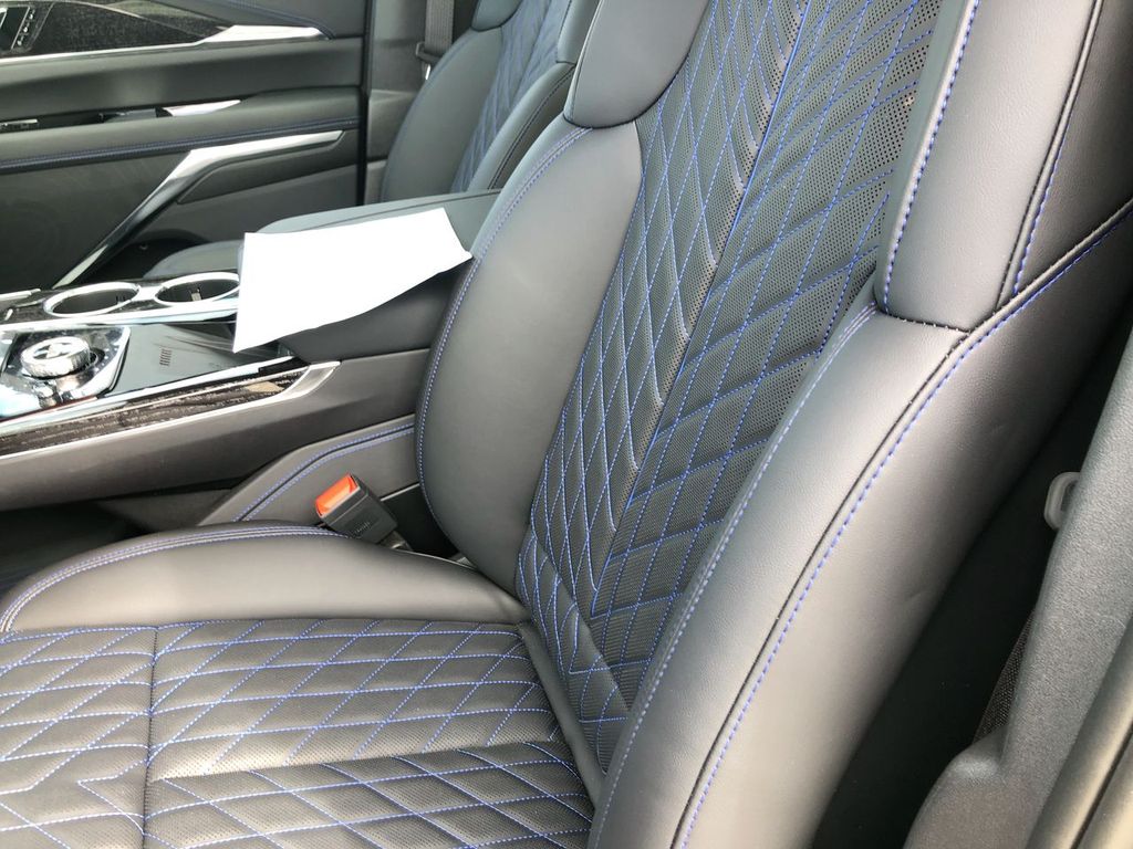 2025 Cadillac Escalade IQ