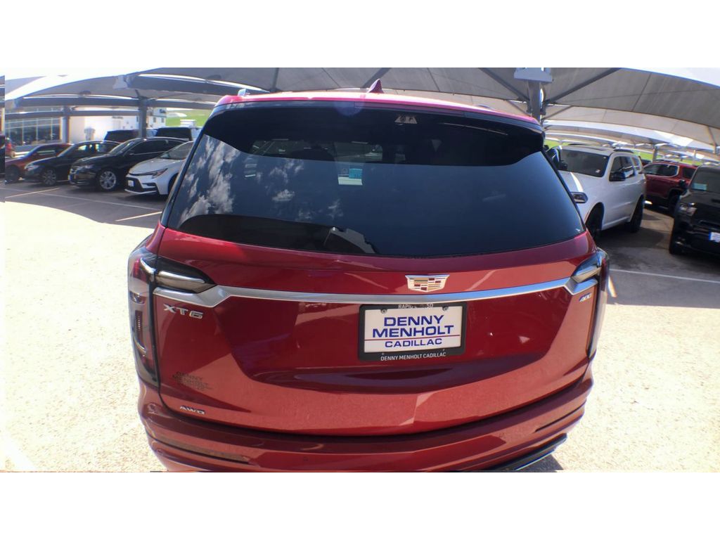 2025 Cadillac XT6