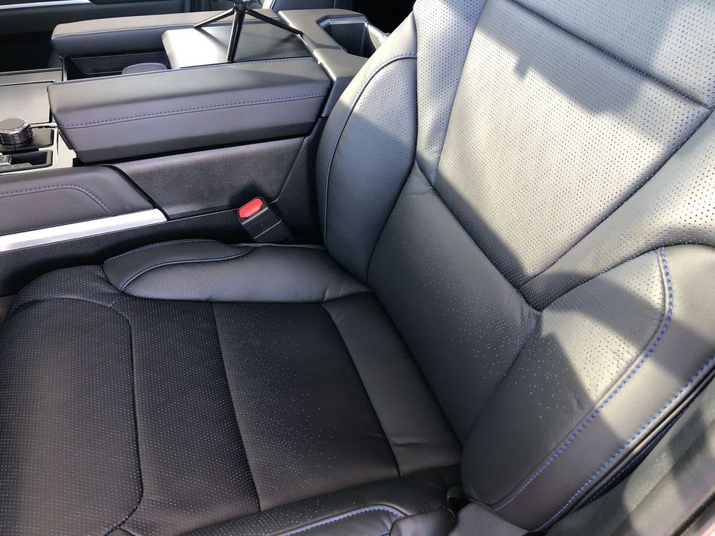 2025 Toyota Tundra Hybrid