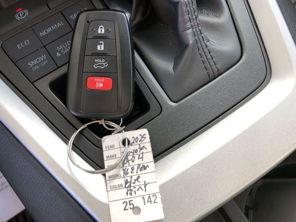 2025 Toyota RAV4