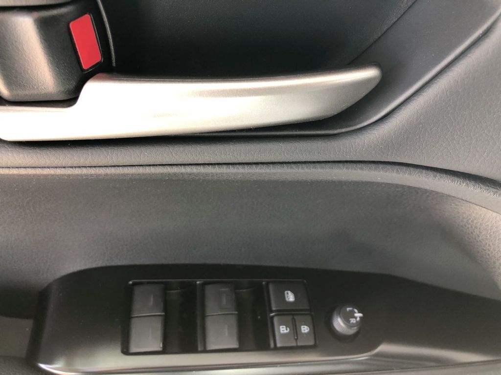 2025 Toyota Camry Hybrid