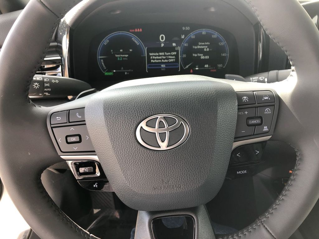 2025 Toyota Camry Hybrid