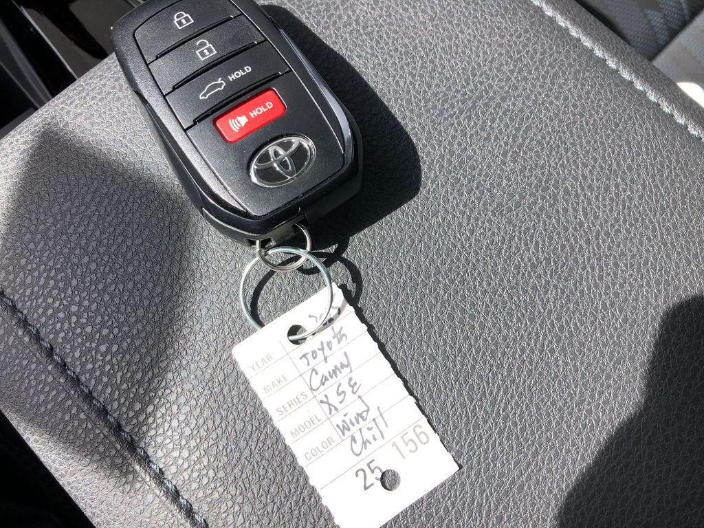 2025 Toyota Camry Hybrid