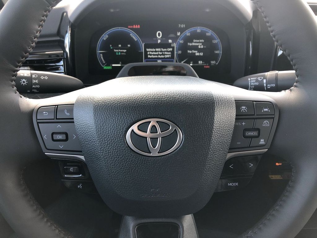 2025 Toyota Camry Hybrid