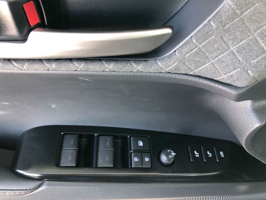 2025 Toyota Camry Hybrid