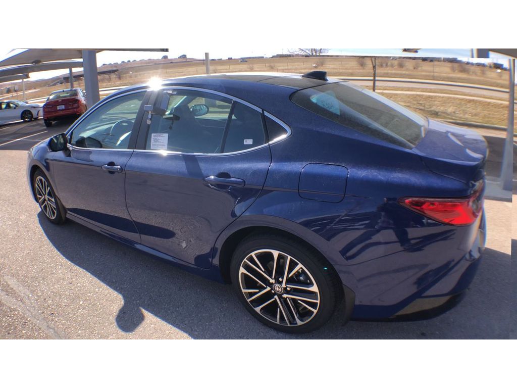 2025 Toyota Camry Hybrid