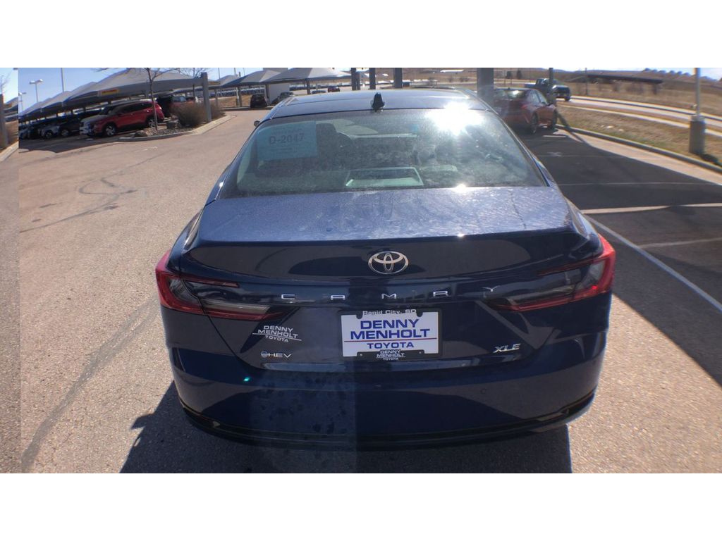 2025 Toyota Camry Hybrid