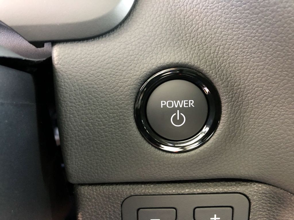 2025 Toyota Tundra Hybrid