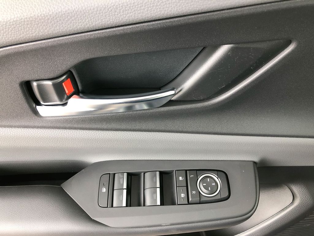2025 Toyota Prius