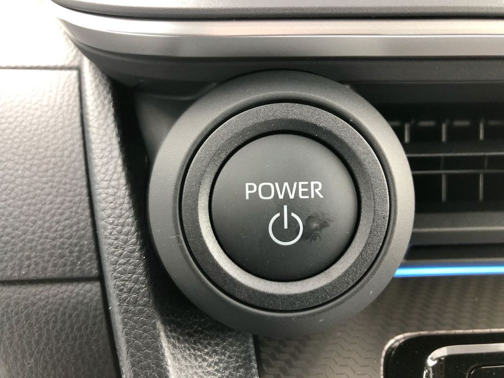 2025 Toyota Prius