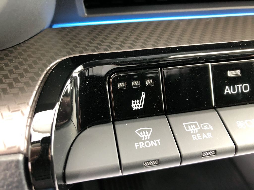 2025 Toyota Prius