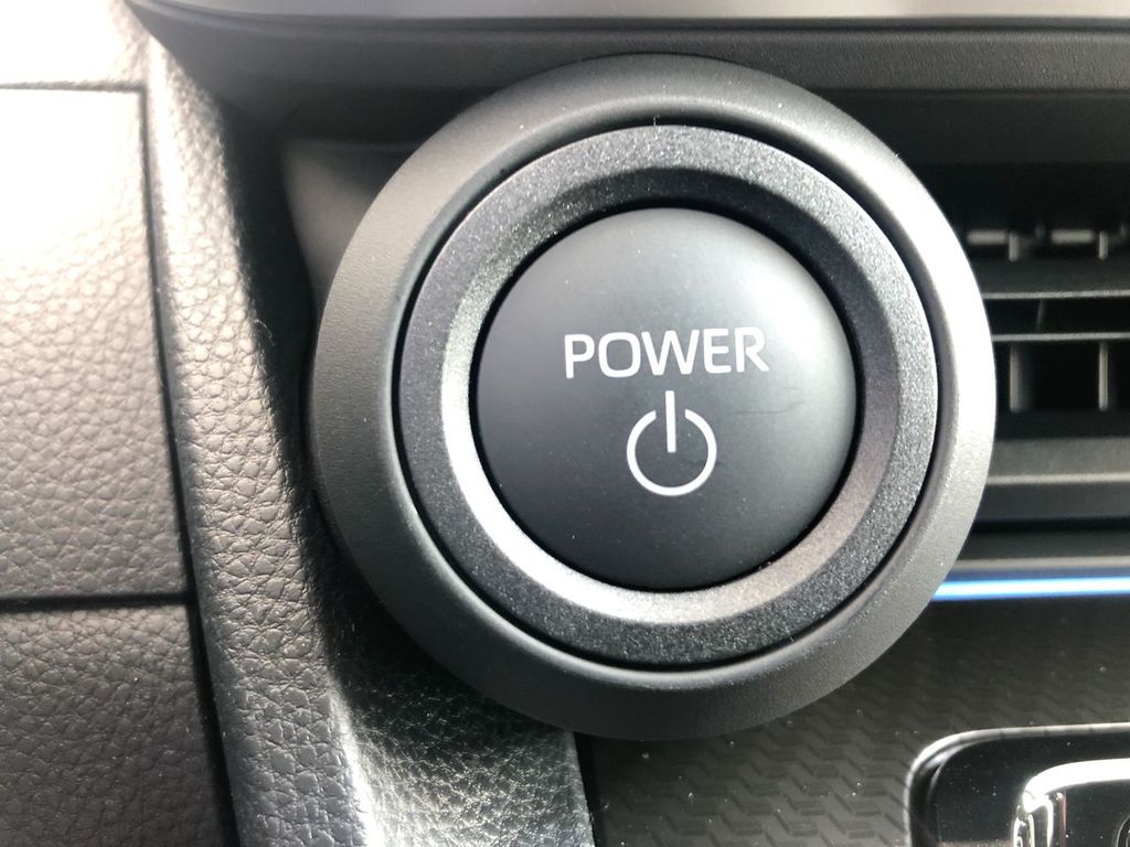 2025 Toyota Prius