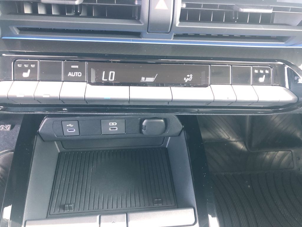 2025 Toyota Prius