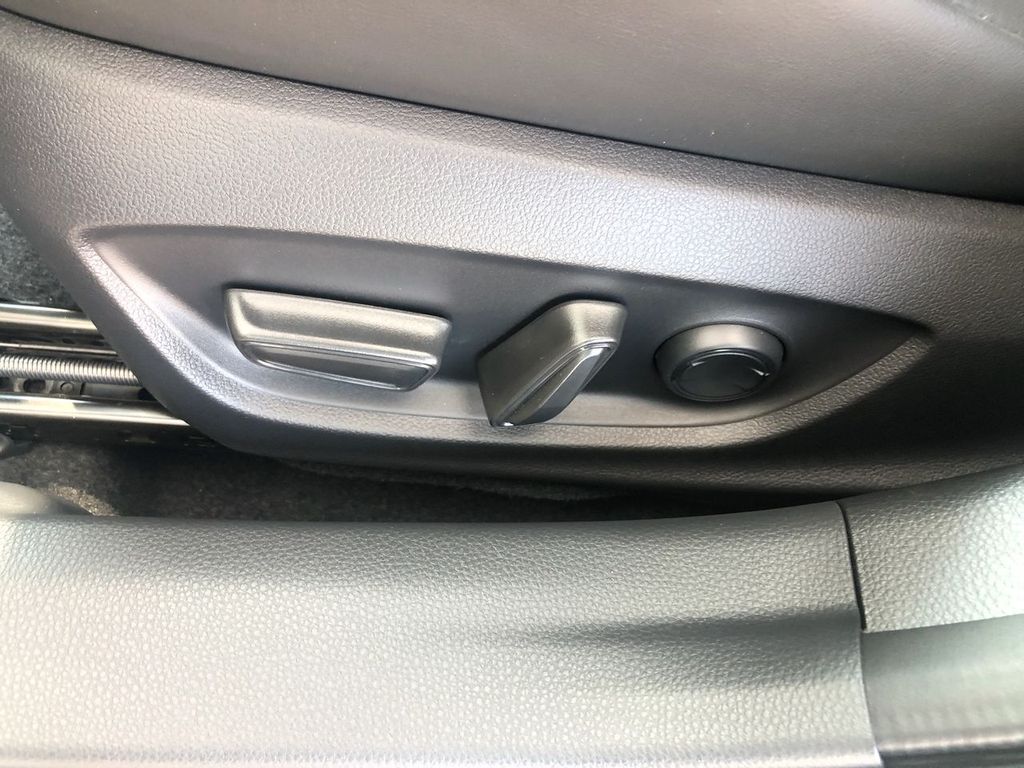 2025 Toyota Prius