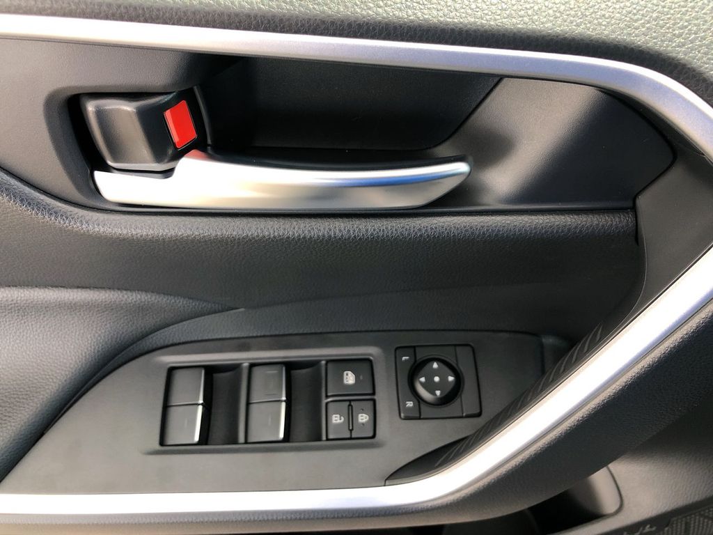 2025 Toyota RAV4 Hybrid