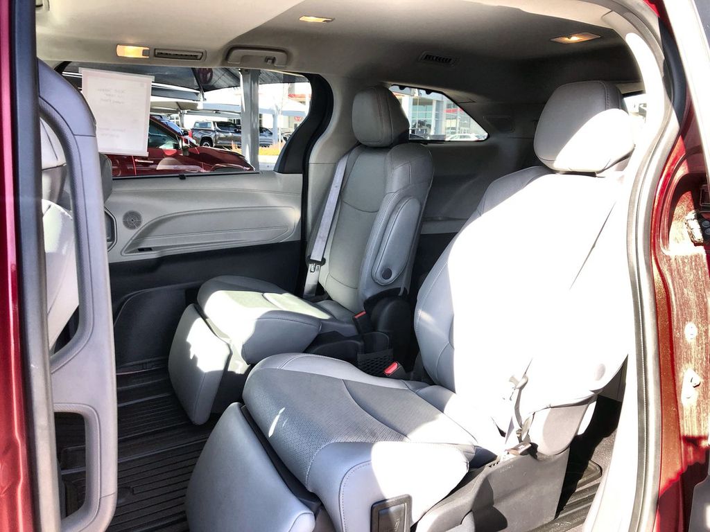 2023 Toyota Sienna