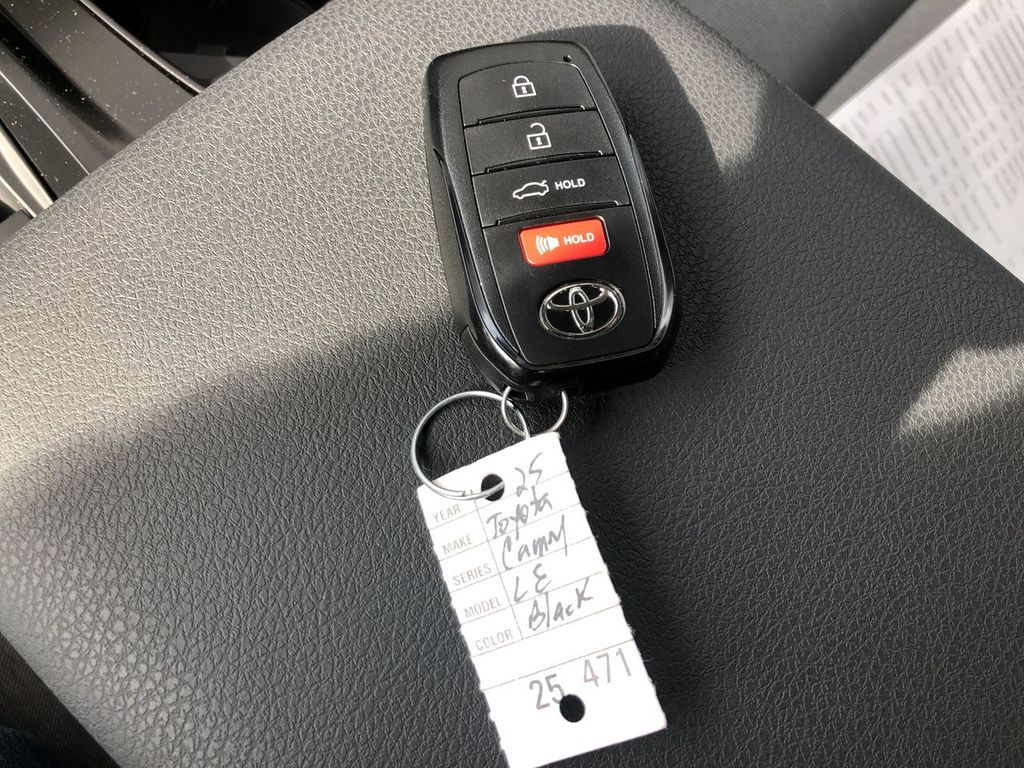 2025 Toyota Camry Hybrid