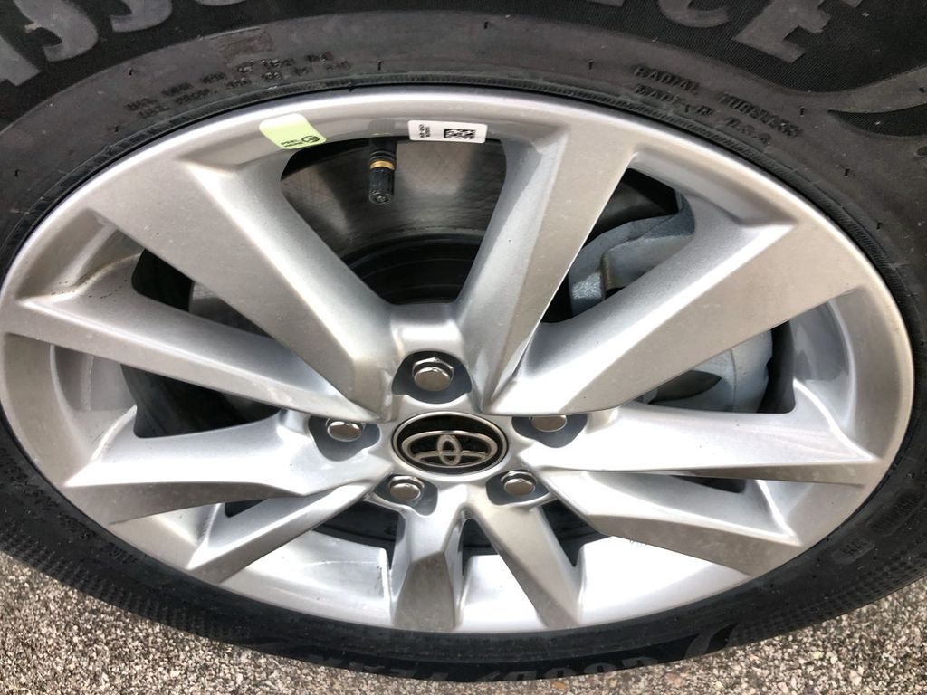 2025 Toyota Camry Hybrid