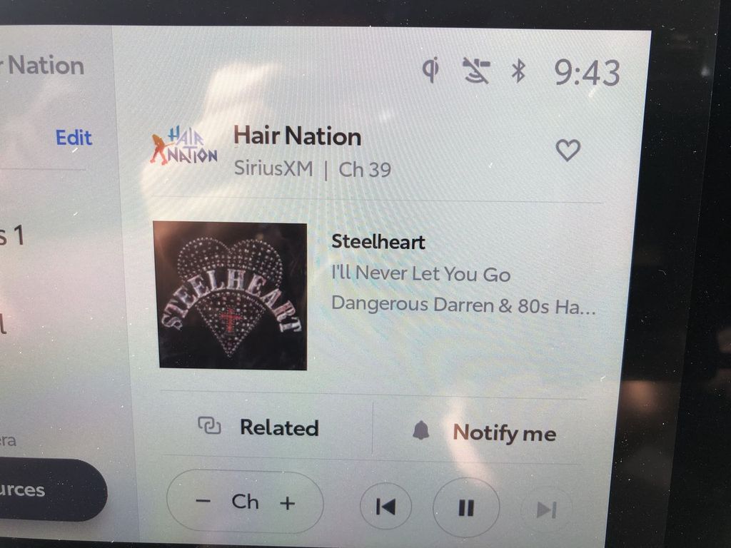 2025 Toyota Camry Hybrid