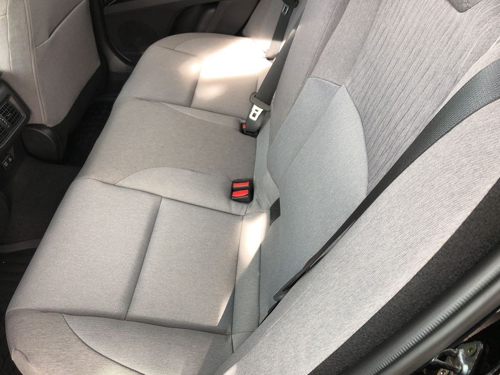 2025 Toyota Camry Hybrid